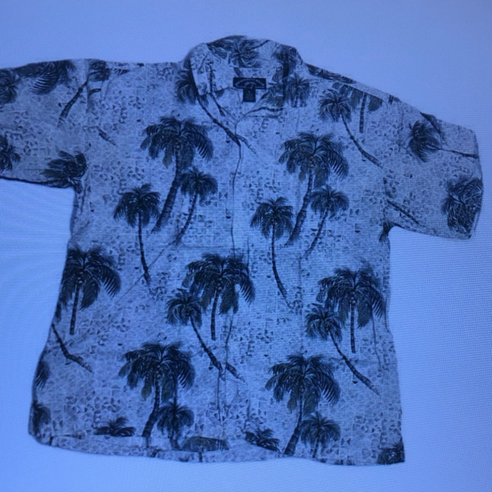 Men's Short-Sleeve Palm Print Camp Shirt - Black on Light Gray
